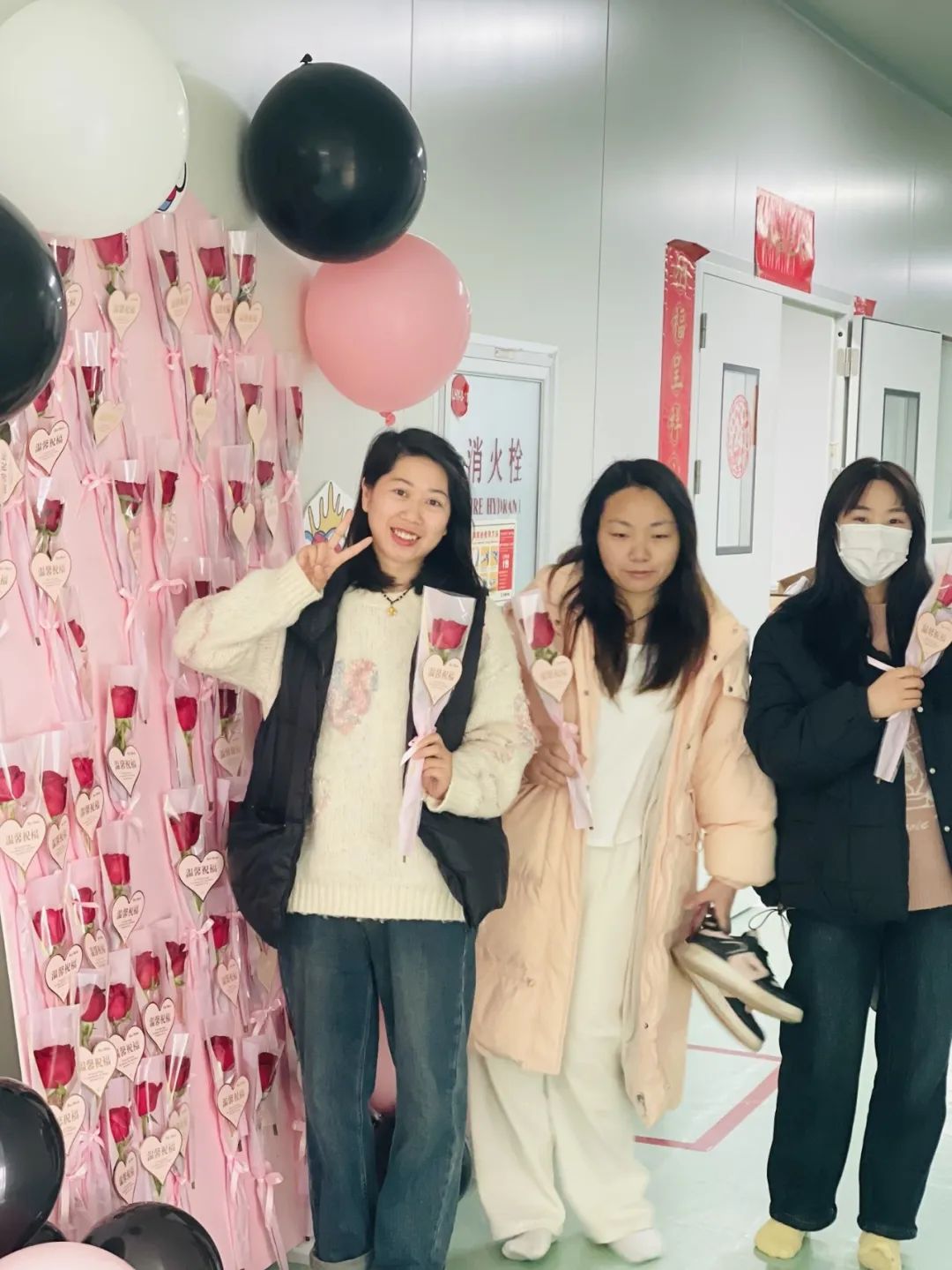 巾帼筑梦  不负青春 | 易利ezweb光电庆三八妇女节活动