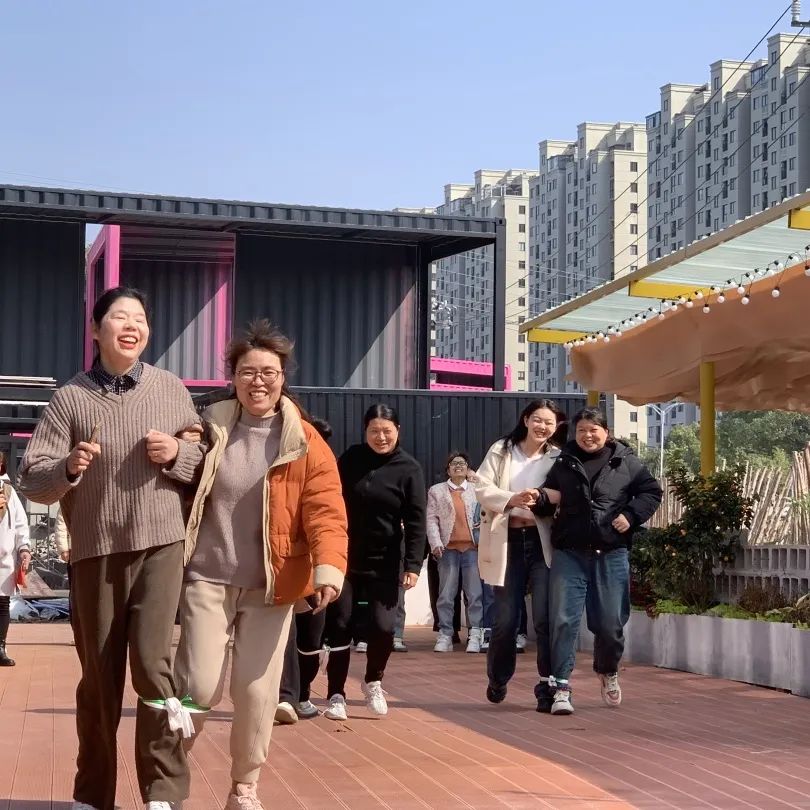 巾帼筑梦  不负青春 | 易利ezweb光电庆三八妇女节活动