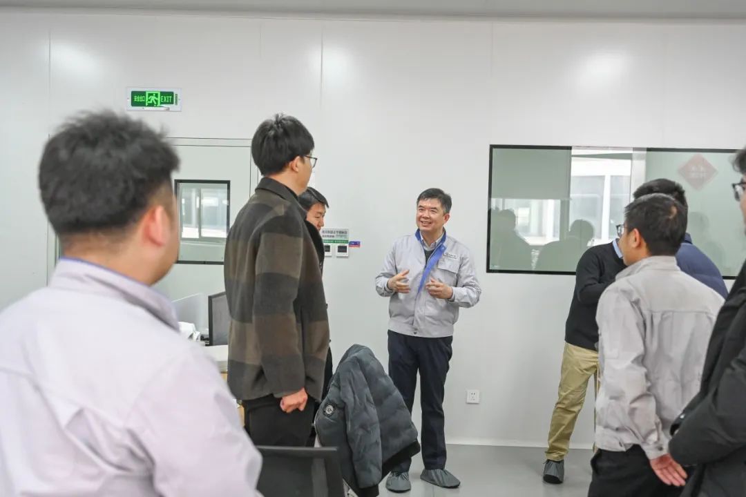 新年开新局 易利ezweb人一起龙行龘龘
